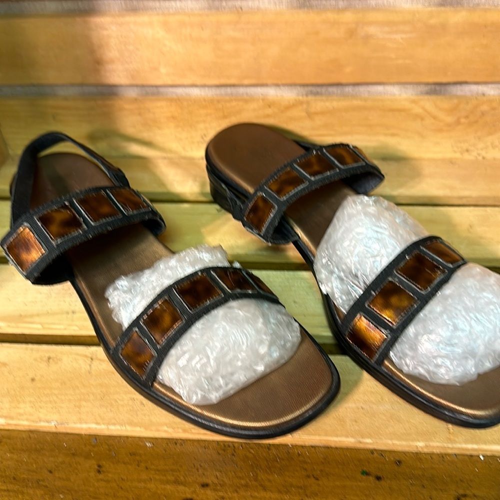 Munro Sandals
